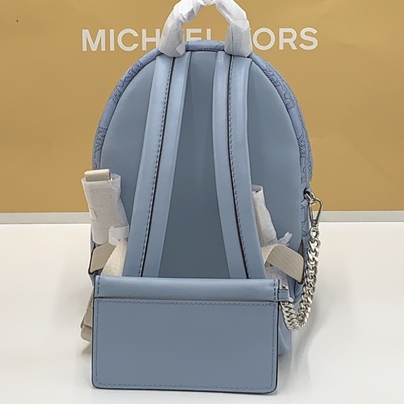 MICHAEL KORS PALE BLUE SIGNATURE COLOR
Maisie Extra-Small Logo 2-in-1 Backpack - Picture 10 of 16
